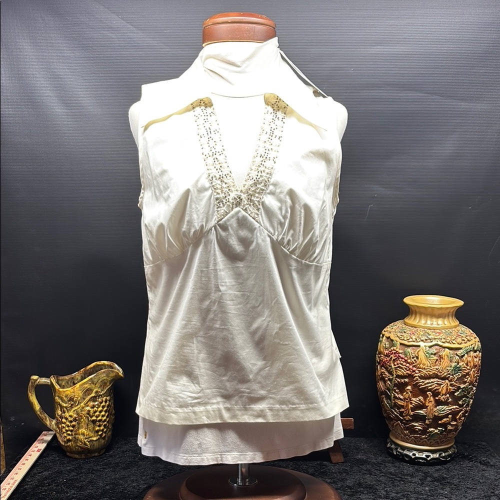 Karen Kane White Sleeveless Ruched Blouse